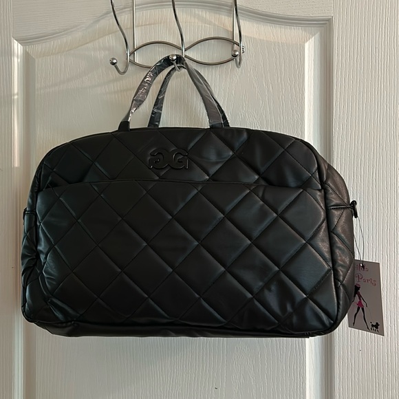GILDA PARIS Handbags - Gilda Paris Large Black Crossbody weekender Bag | GGH-514 very spacious NWT